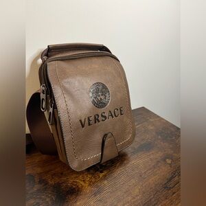 Traveller’s Hand Bag Designer Apparel Fanny Packs